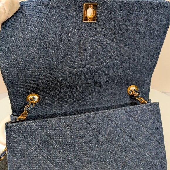 Chanel Vintage Classic Blue Denim Quilted Medium Full Flap Bag - Picture 9 of 16